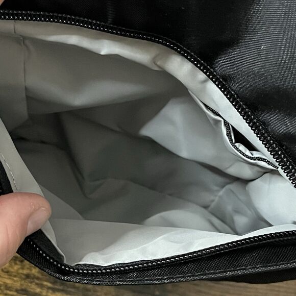 TRAVELON Anti-Theft Classic Small Black Shoulder Crossbody Travel Bag NWOT - Picture 5 of 11